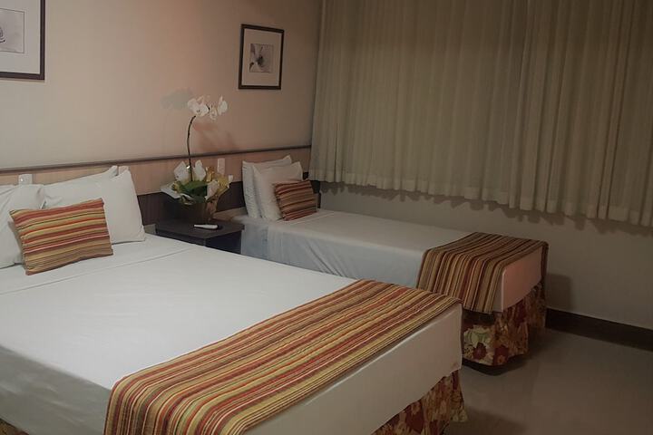 Room 30 of 53