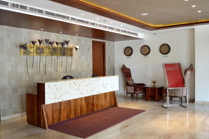 Hotel Interior 6 of 19
