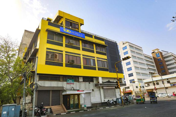 FabHotel Jaipur Emerlad