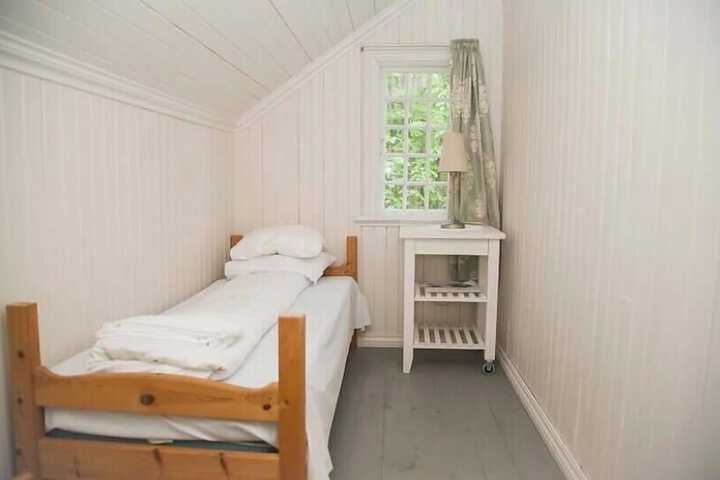 Room 44 of 135