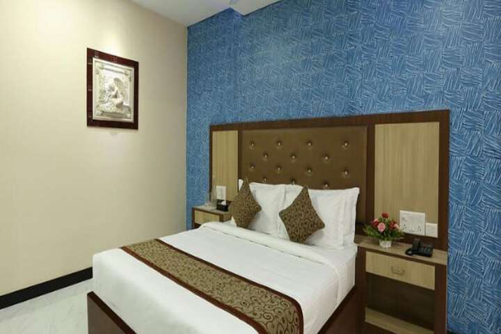 Room 3 of 35