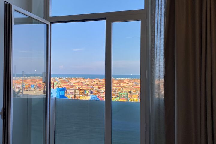 Room 15 of 58