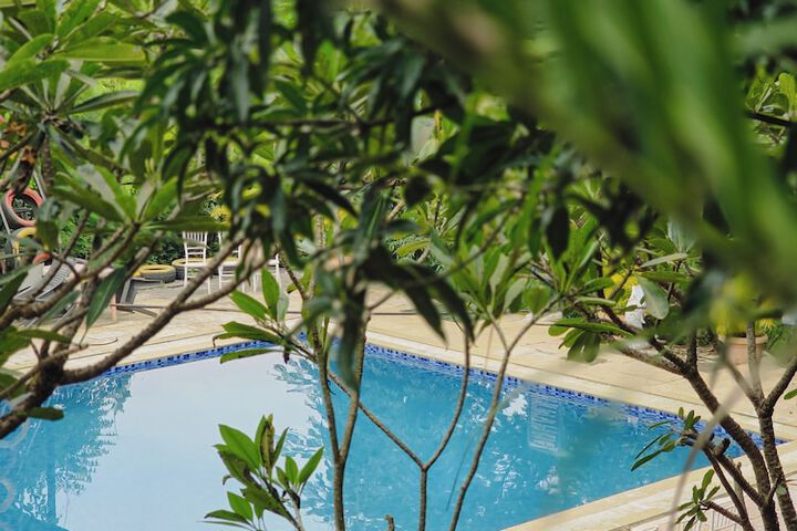 Pool 94 of 125