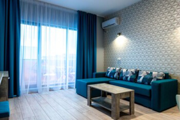 Room 15 of 32