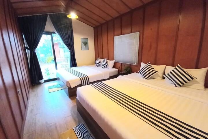 Room 37 of 161