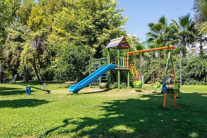 Childrens Activities 137 of 303