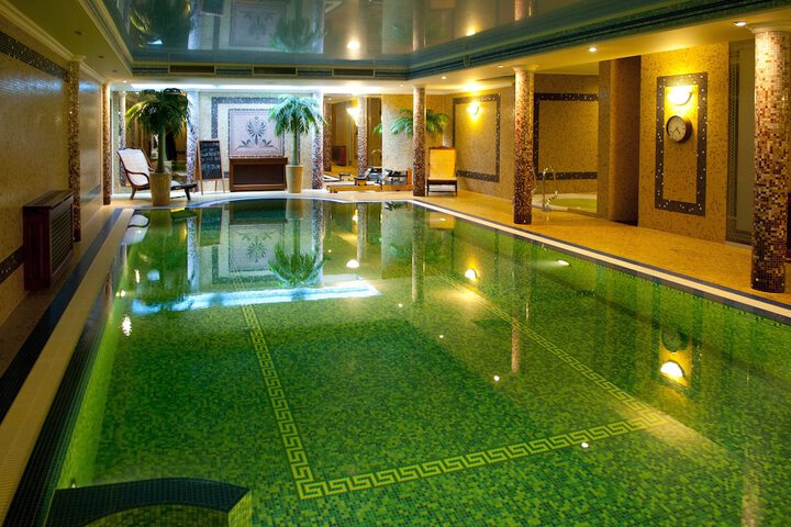 Pools & Facilities