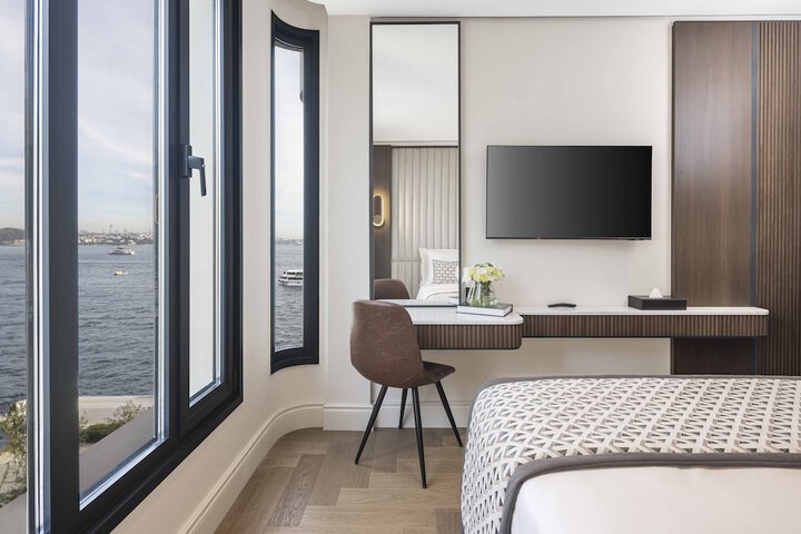 Room 26 of 64