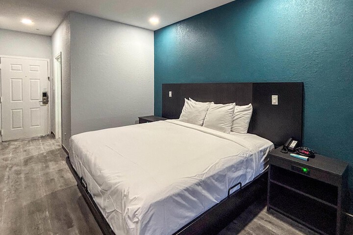Room 43 of 101