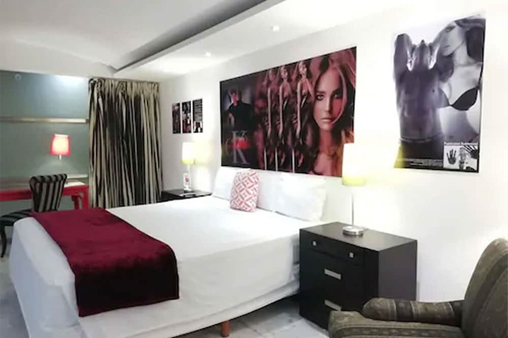 Room 14 of 39