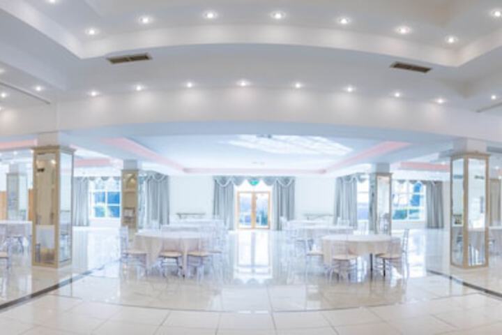 Ballroom/Hall 43 of 49