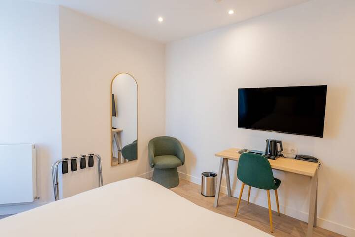 Room 14 of 44