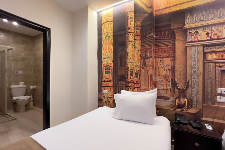 Room 106 of 284