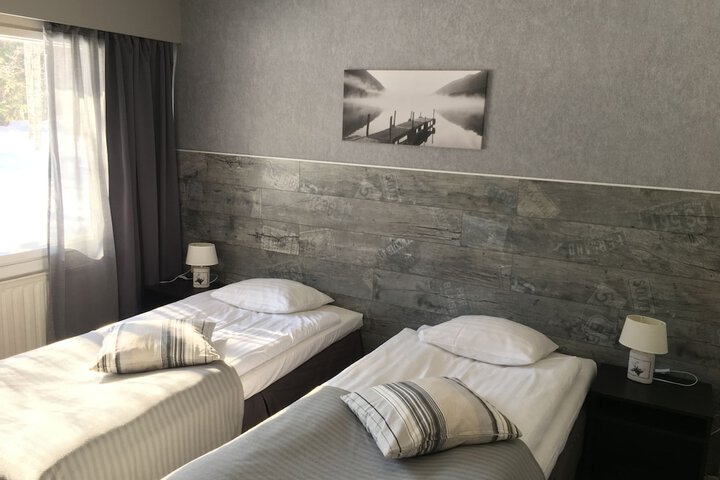 Room 16 of 53