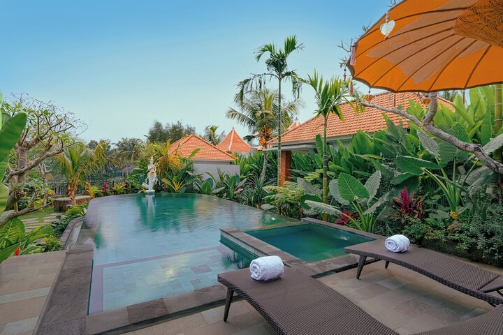 Pool 22 of 28