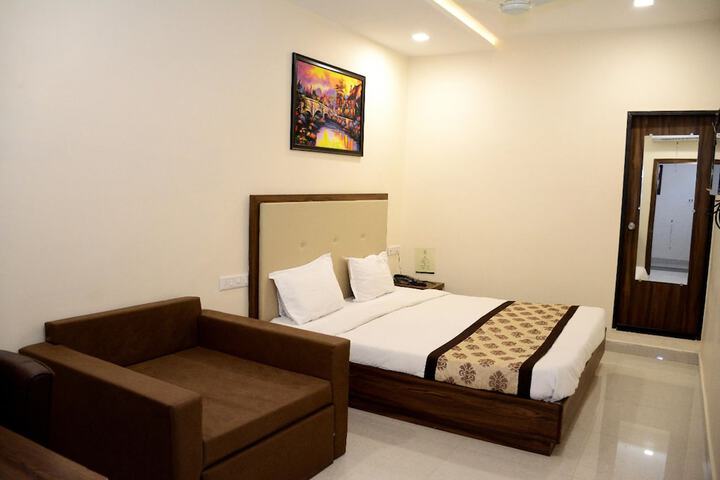 Photo of Eco Inn Hotel
