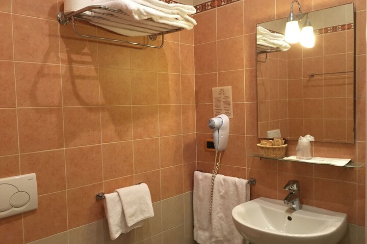 Room 35 of 56