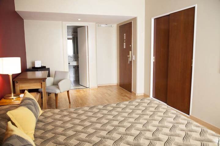 Room 22 of 36