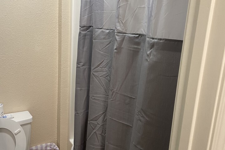 Room 48 of 69