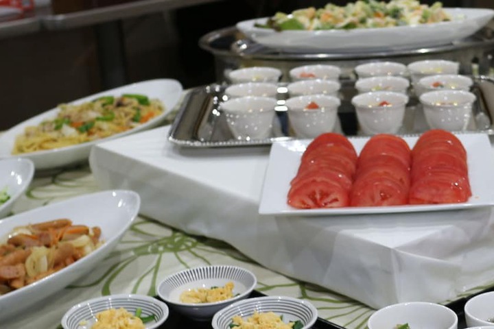 Dining 8 of 10