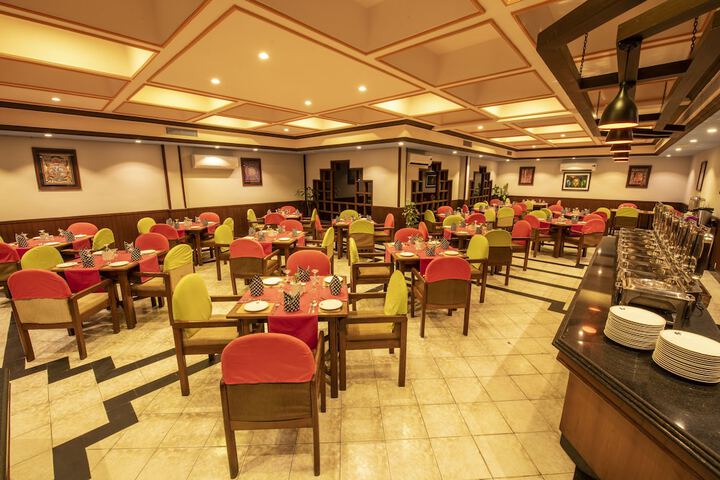 Dining Photos