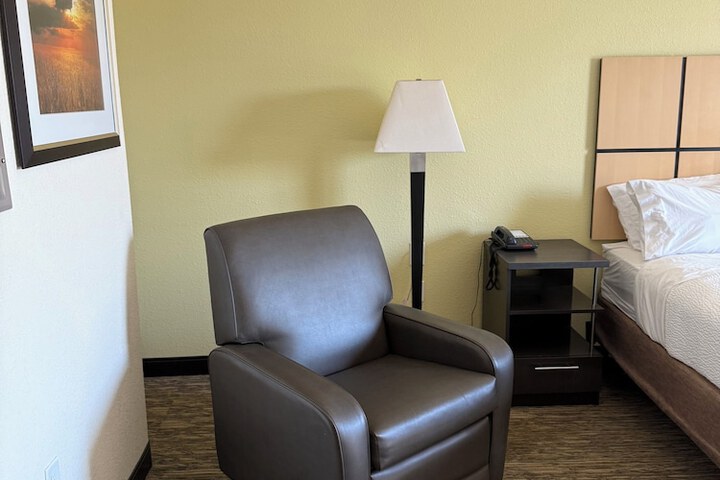 Room 9 of 22