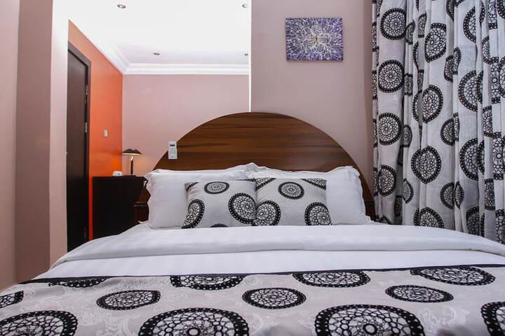 Room 12 of 29