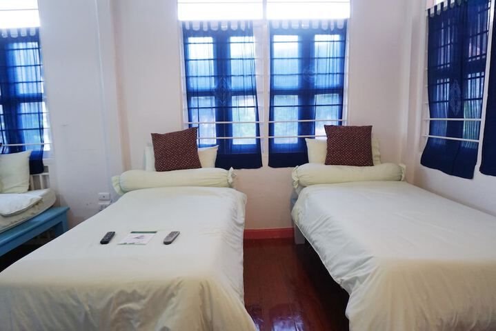 Room 8 of 26