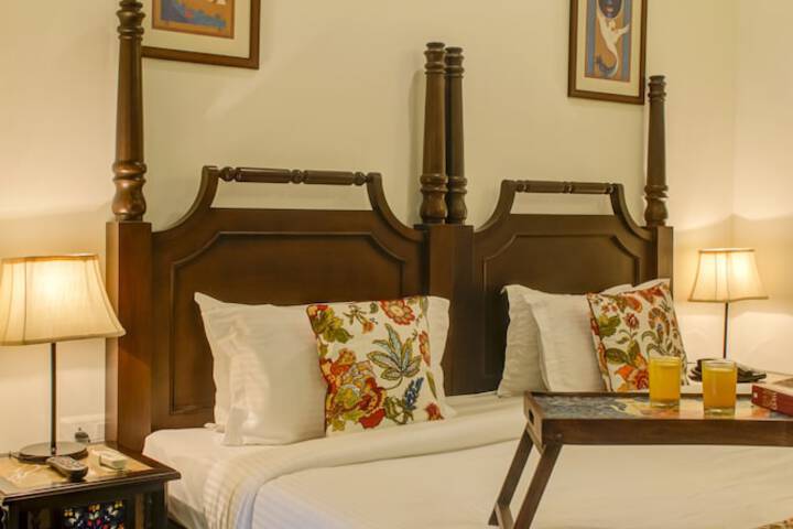 Room 26 of 144