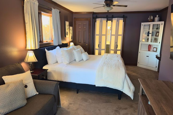 Room 9 of 37