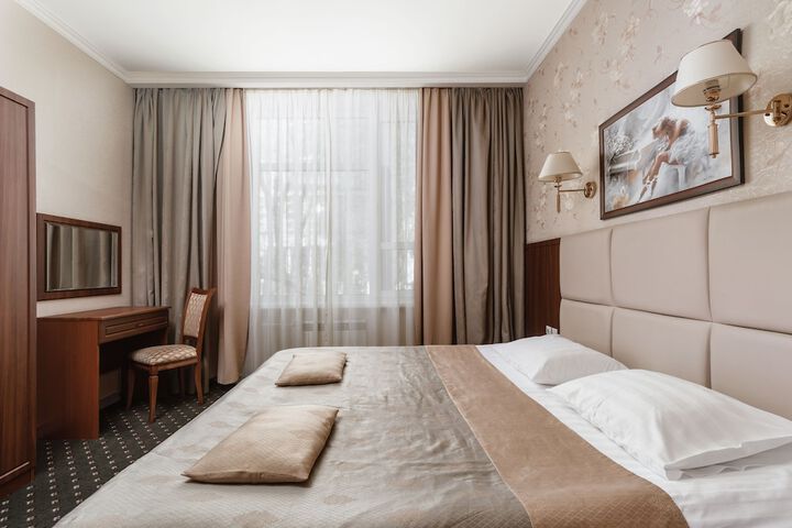 Room 17 of 47