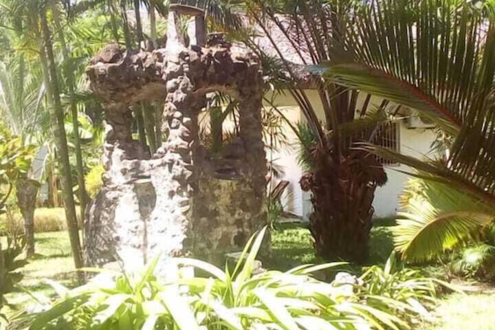 Hotel Exterior 26 of 32
