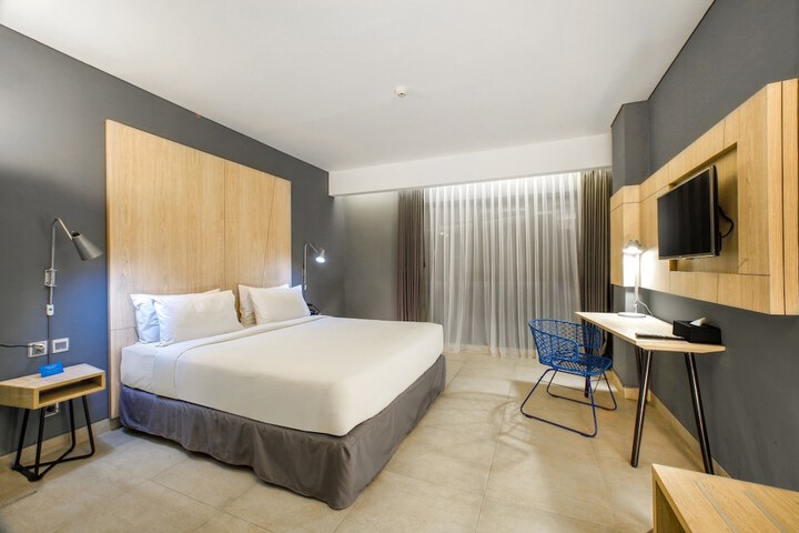 Room 4 of 53
