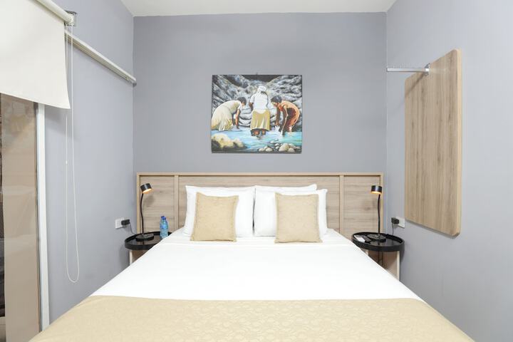 Room 15 of 21