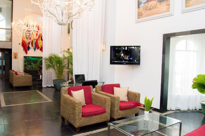 Hotel Interior 46 of 178