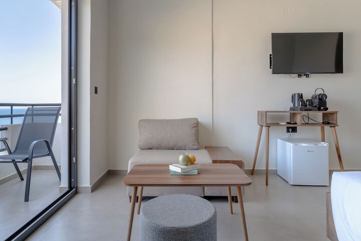 Room 16 of 78