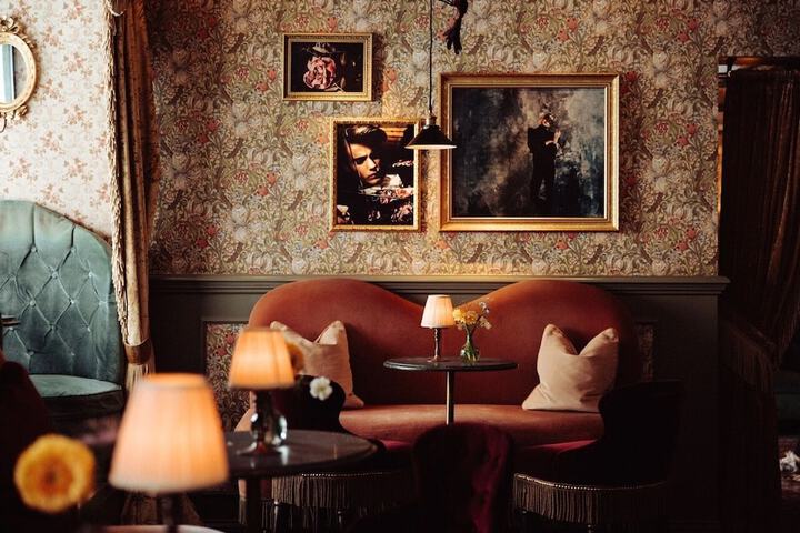 Guest Lobby