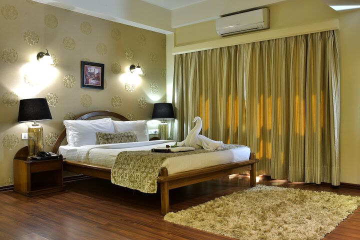 Room 12 of 29