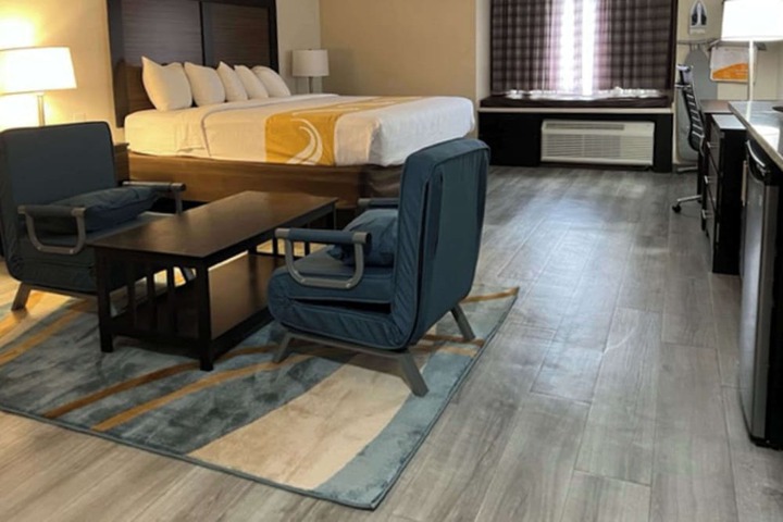 2 Queen Beds Efficiency Suite (1 of 2)