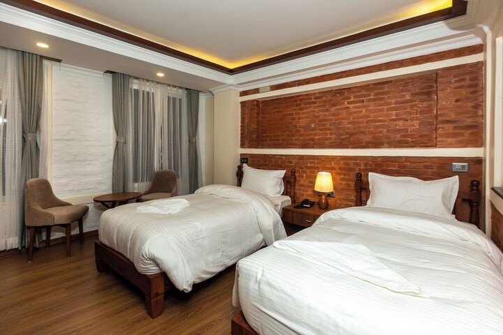 Room 13 of 39