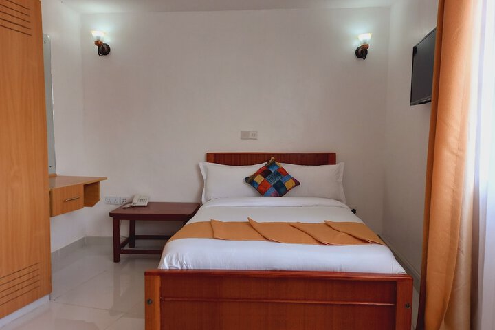 Room 11 of 43