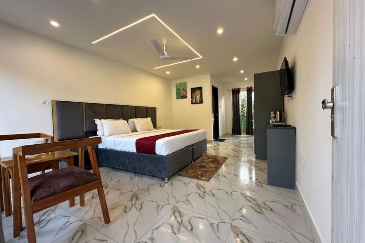 Room 28 of 94