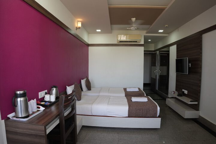 Room 78 of 132