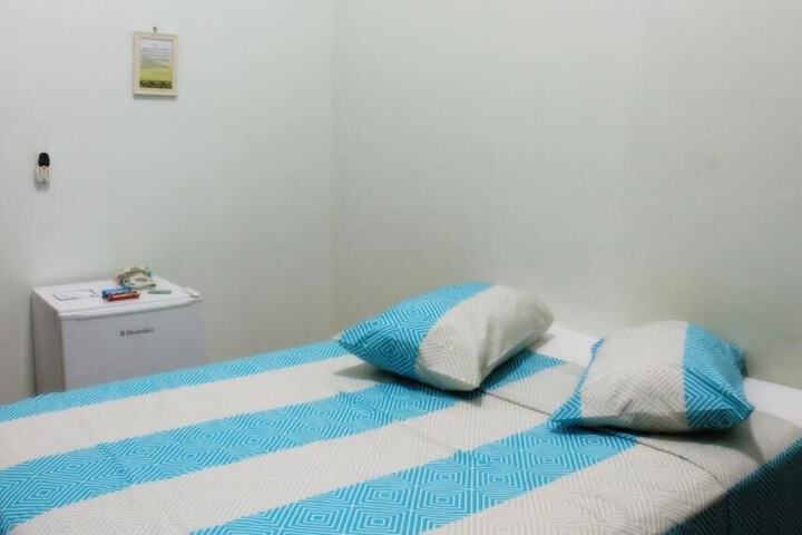 Room 6 of 60