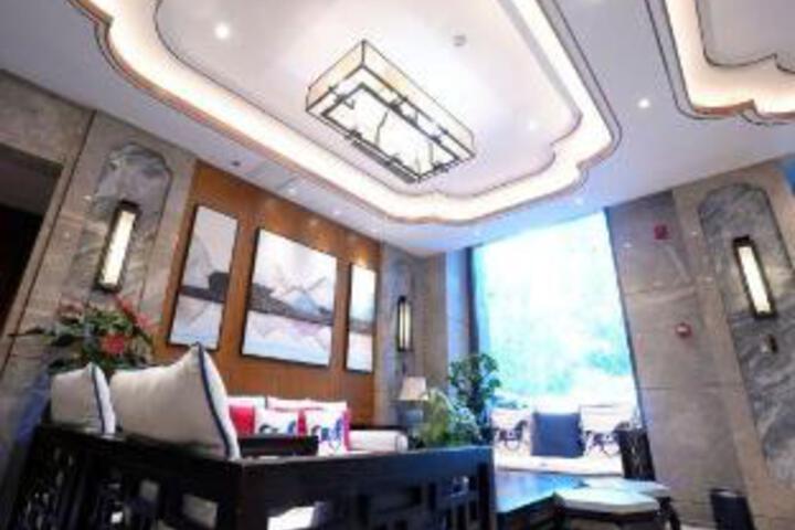 Baicheng Taihe Bath Hotel