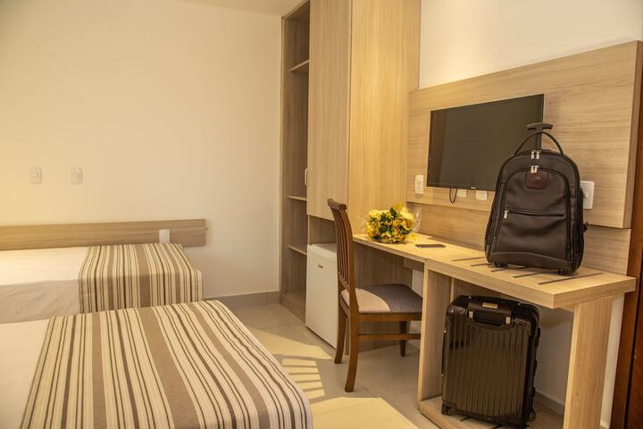 Room 4 of 34