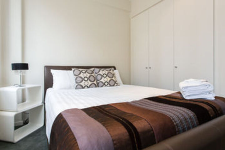 Room 9 of 20
