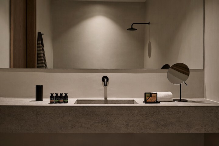 Room 45 of 64