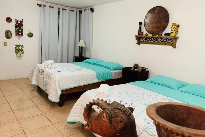 Room 3 of 90