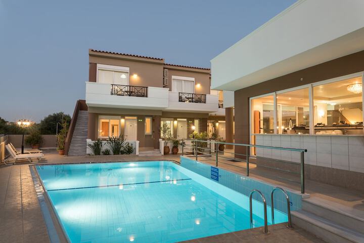 Pool 9 of 35